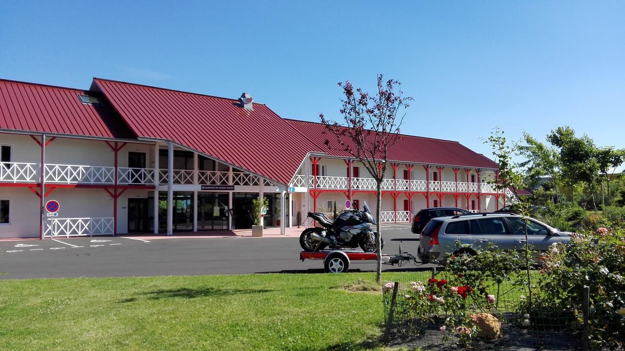 Fasthotel Montmarault Eksteriør bilde